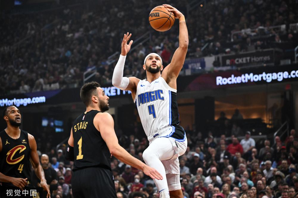 拔得头筹 拔得头筹