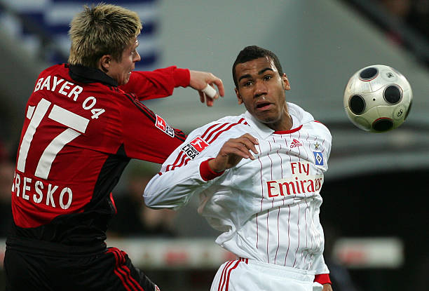 1亿英镑交 1亿英镑交