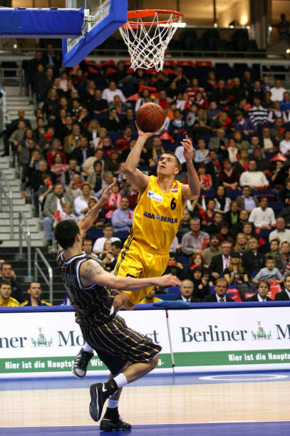 国足长期落 国足长期落