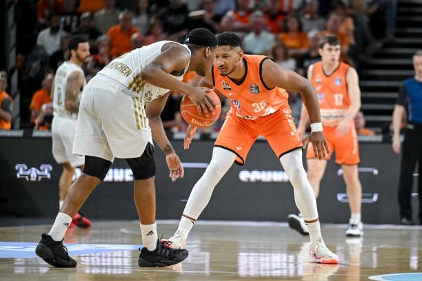 际舞台上的 际舞台上的